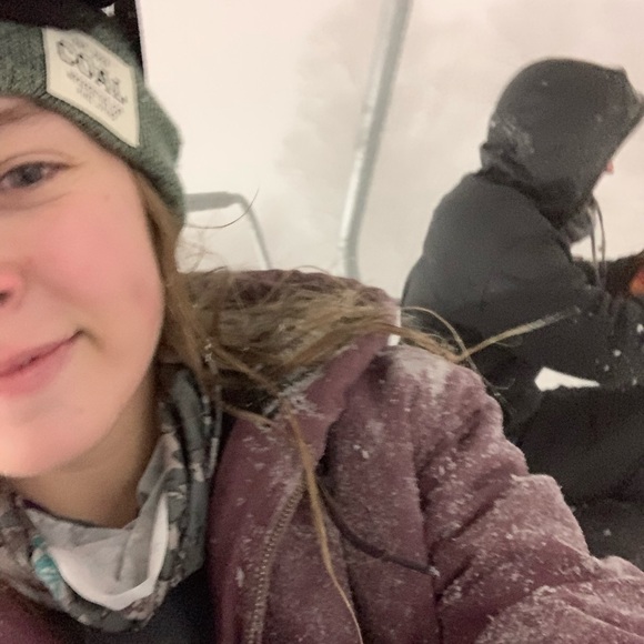 Meet your Posher, Brittney - Picture 1 of 1